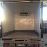 Furgonatura isotermica con gruppo frigo, con rifiniture acciaio inox